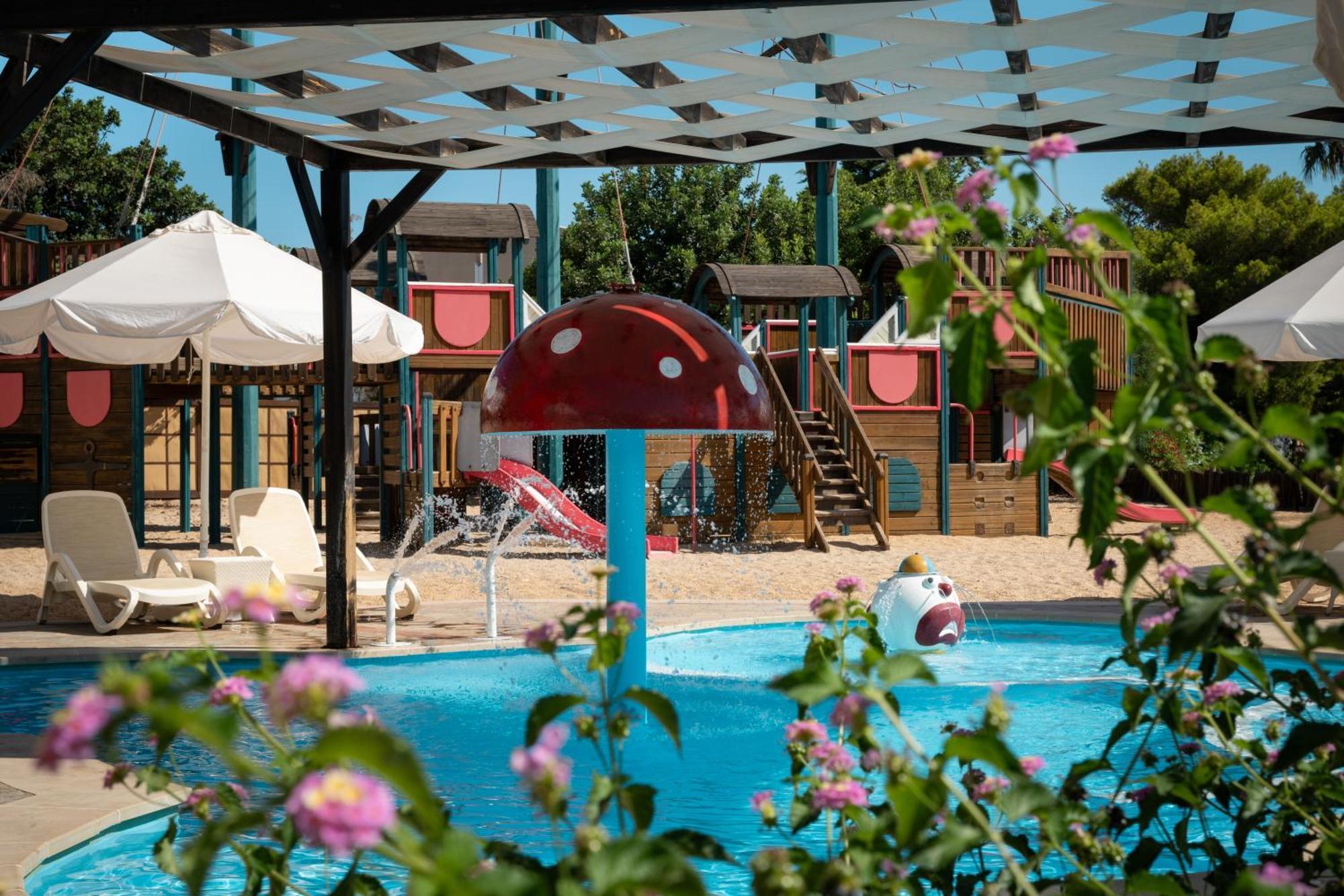 Курортный комплекс Mitsis Royal Mare Херсониссос